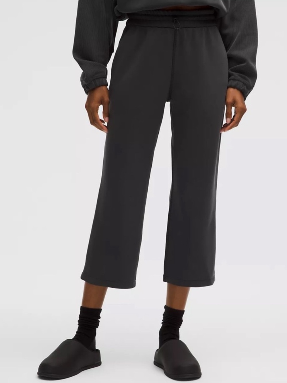 Lululemon Softstreme High-Rise Straight Leg Crop Gray Black Size 0